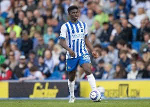 TA：巴莱巴英语学得很好进步很快，明夏可能会引发多家豪门竞购